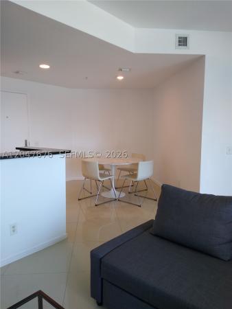 Met 1, 300 S Biscayne Blvd #T-2905, Miami, Florida 33131, image 1