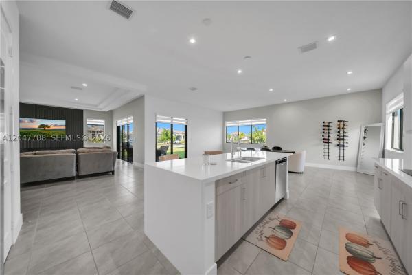 5206 Karlia Dr, Naples, Florida 34142, image 3