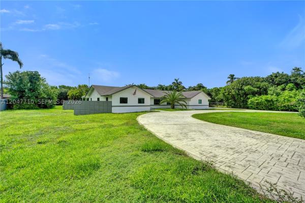 22421 SW 184th Ave, Unincorporated Dade County, Florida 33170, image 3