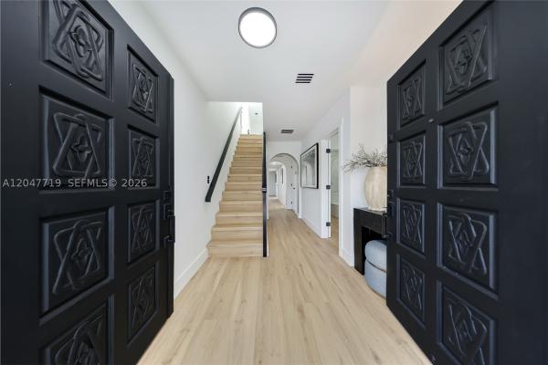 Altos Del Mar, 7811 Carlyle Ave, Miami Beach, Florida 33141, image 2