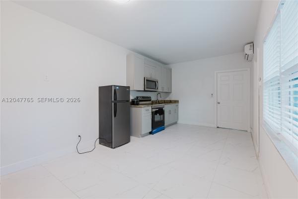 Devonshire, 2621 SW 12th Ter #B, Fort Lauderdale, Florida 33315, image 3