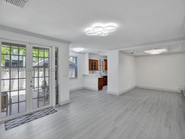 Piazza Vecchia, 10813 NW 51st Ln, Doral, Florida 33178, image 2