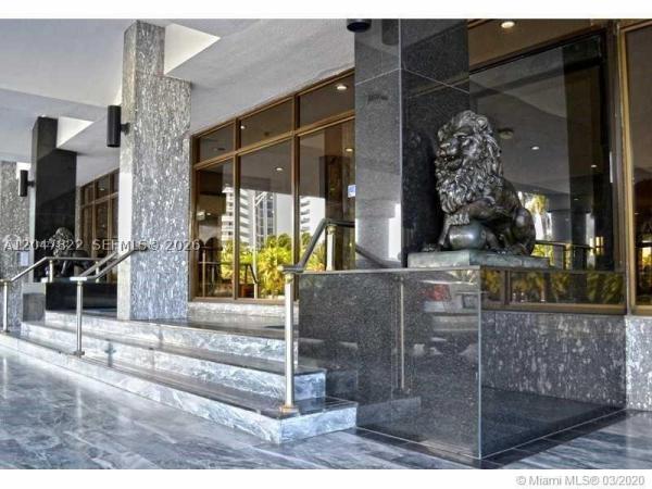 The Carriage House, 5401 Collins Ave #311, Miami Beach, Florida 33140, image 2