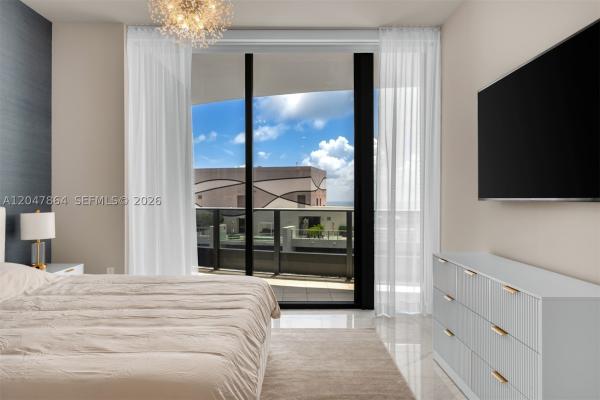 Brickell Flatiron, 1000 Brickell Plz #PH-5203, Miami, Florida 33131, image 3