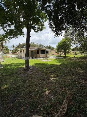 Irons Manor High Pine, 650 NE 137th St, North Miami, Florida 33161, image 3