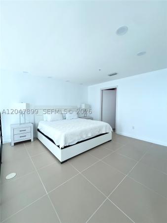 Met 1, 300 S Biscayne Blvd #L-814, Miami, Florida 33131, image 2