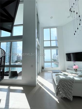 Met 1, 300 S Biscayne Blvd #L-814, Miami, Florida 33131, image 3