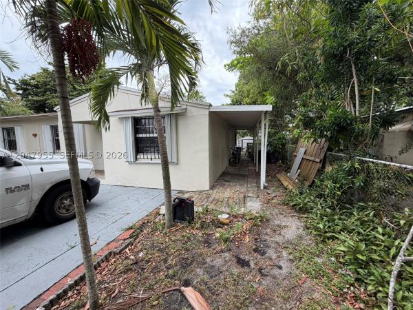 596 NW 109th St, Unincorporated Dade County, Florida 33168, image 1