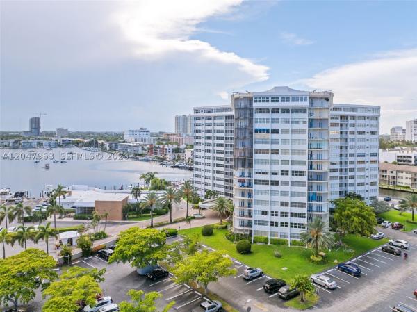 Lake Point Tower & Marina, 100 Golden Isles Dr #901, Hallandale Beach, Florida 33009, image 2