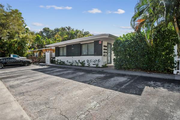 Middle River Park, 1634 NE 4th Pl, Fort Lauderdale, Florida 33301, image 3
