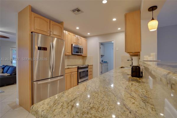 Caliban Ridge, 1660 NE 26th Ave, Pompano Beach, Florida 33062, image 3