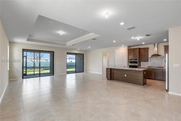 Oak Tree, 4480 Gramercy Dr, Oakland Park, Florida 33309, image 2