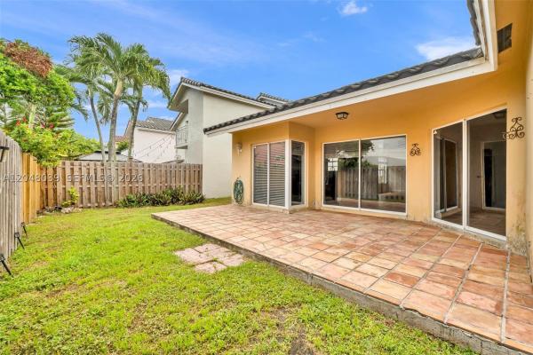 4916 SW 154th Ave, Unincorporated Dade County, Florida 33185, image 3