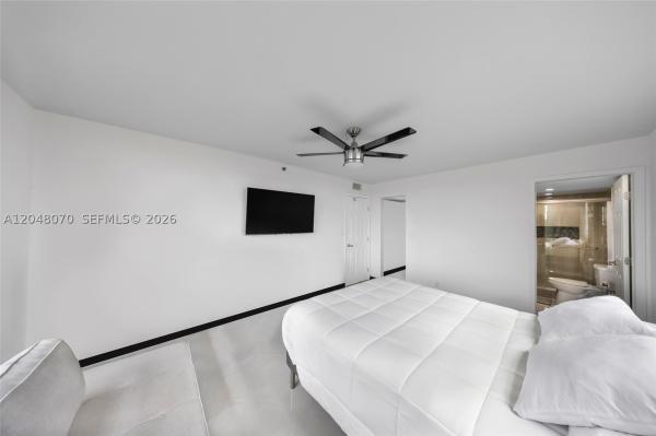 Rolling Hills Golf And Tennis Club, 3001 W Rolling Hills Cir #610, Davie, Florida 33328, image 1