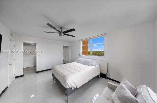 Rolling Hills Golf And Tennis Club, 3001 W Rolling Hills Cir #610, Davie, Florida 33328, image 3