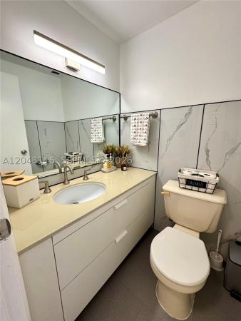 Arlen House Central, 300 Bayview Dr #1603, Sunny Isles Beach, Florida 33160, image 3