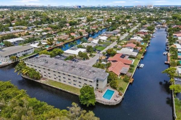 Coral Point, 1400 NE 54th St #102, Fort Lauderdale, Florida 33334, image 3