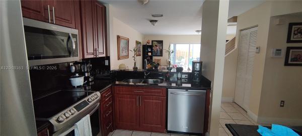 14063 SW 177th St, Unincorporated Dade County, Florida 33177, image 1