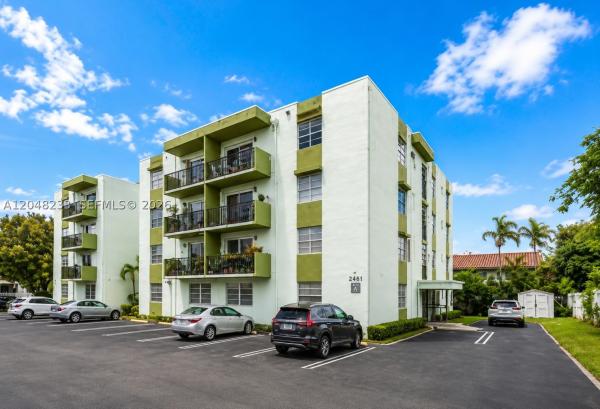 Villa Del Sol, 1530 SW 2nd St #307, Miami, Florida 33135, image 3