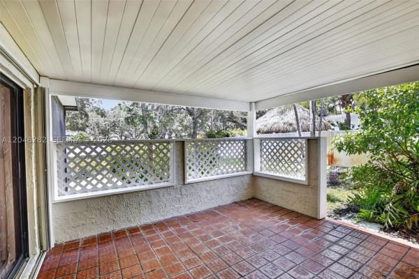 12104 Landing Way, Cooper City, Florida 33026, image 2