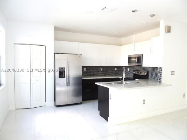 Bonterra, 9336 W 34th Ct, Hialeah, Florida 33018, image 1