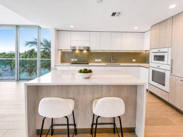 9201 E Bay Harbor Dr #401, Bay Harbor Islands, Florida 33154, image 3