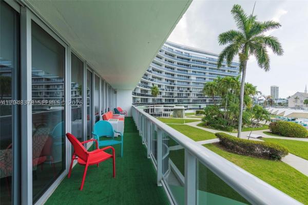 King Cole, 900 Bay Dr #224, Miami Beach, Florida 33141, image 1