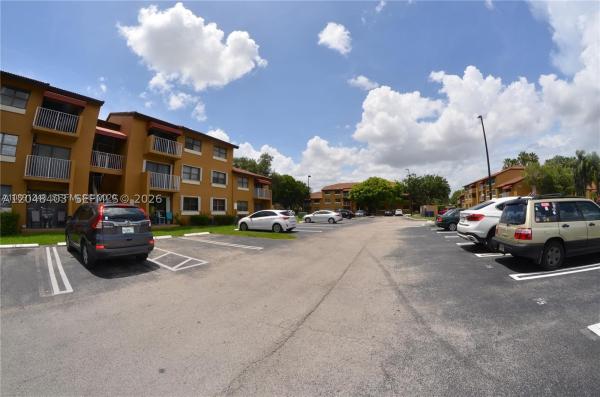 15630 SW 80th St #I-210, Unincorporated Dade County, Florida 33193, image 2