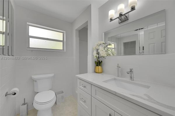 Island View, 808 SW 12th Ct, Fort Lauderdale, Florida 33315, image 2