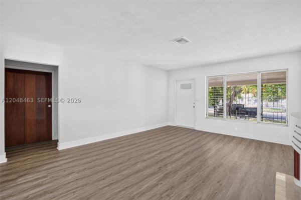 Glenroyal, 2323 NW 1st St, Miami, Florida 33125, image 2