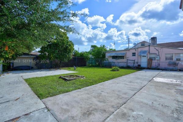 Glenroyal, 2323 NW 1st St, Miami, Florida 33125, image 3