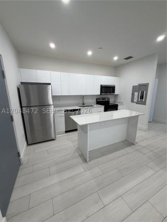 879 E 24th St #203, Hialeah, Florida 33013, image 3