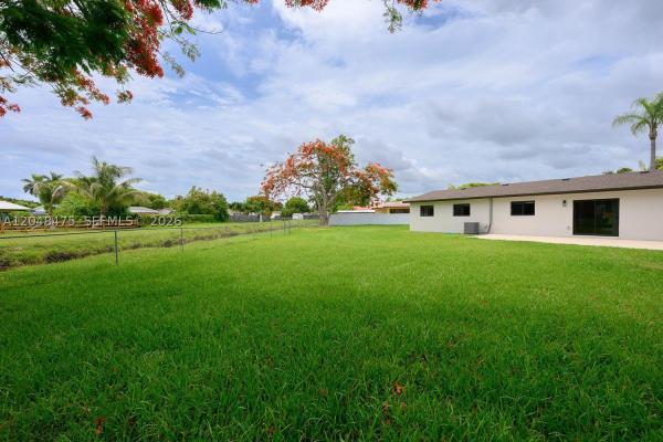 Bel Aire, 18451 SW 90th Ave, Cutler Bay, Florida 33157, image 2