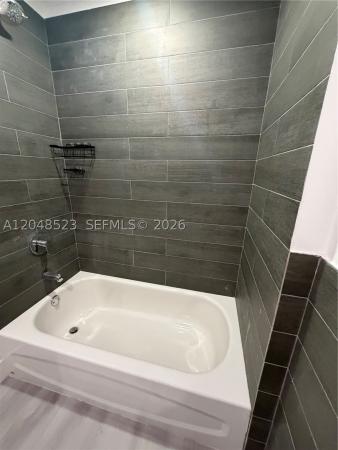 853 E 24th St #403, Hialeah, Florida 33013, image 1