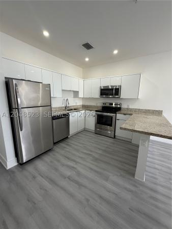 853 E 24th St #403, Hialeah, Florida 33013, image 2