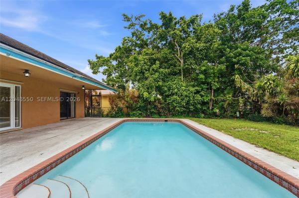 Cypress Glen, 10623 NW 7th Pl, Coral Springs, Florida 33071, image 2