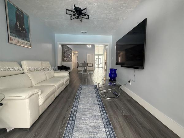 2921 SW 136th Ct, Unincorporated Dade County, Florida 33175, image 1