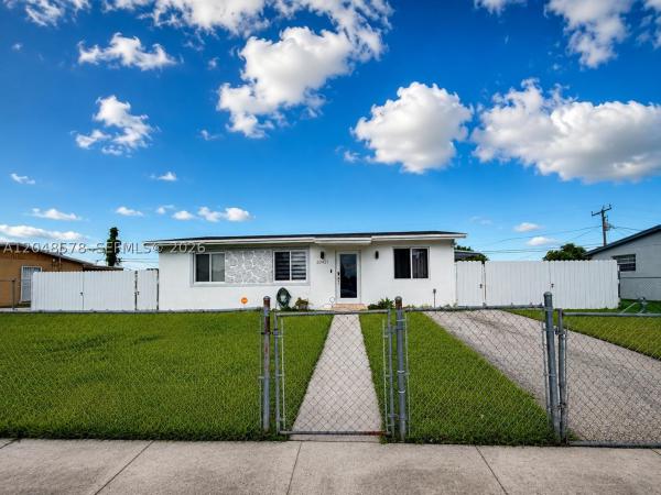20421 SW 118th Ave, Unincorporated Dade County, Florida 33177, image 2