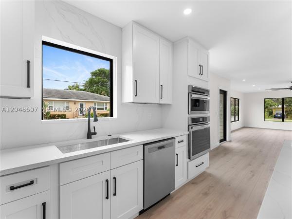 801 S Palmway, Lake Worth, Florida 33460, image 1