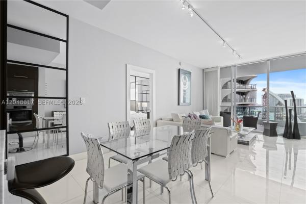 900 Biscayne Bay, 900 Biscayne Blvd #2408, Miami, Florida 33132, image 2