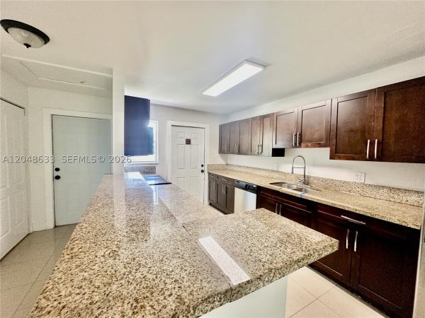 1540 SW 5th Pl #4, Fort Lauderdale, Florida 33312, image 2