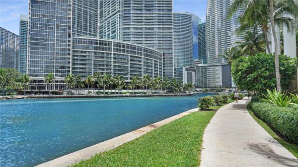 Courts Brickell Key, 801 Brickell Key Blvd #2210, Miami, Florida 33131, image 2