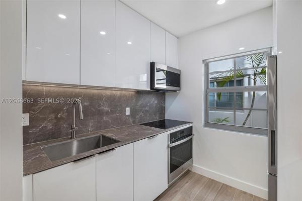 Lincoln Road Villas South, 1610 Michigan Ave #2, Miami Beach, Florida 33139, image 2