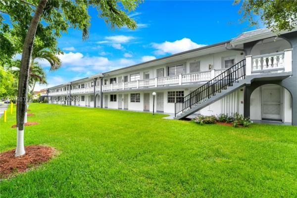 20337 NE 2nd Ave #2, Unincorporated Dade County, Florida 33179, image 1