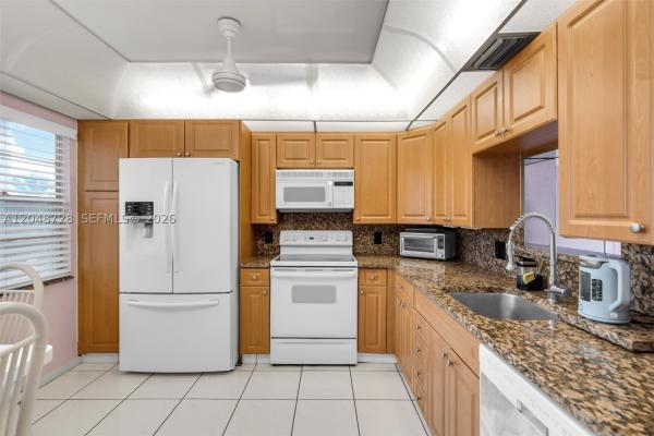 Antigua Village, 2502 Antigua Ter #J3, Coconut Creek, Florida 33066, image 3