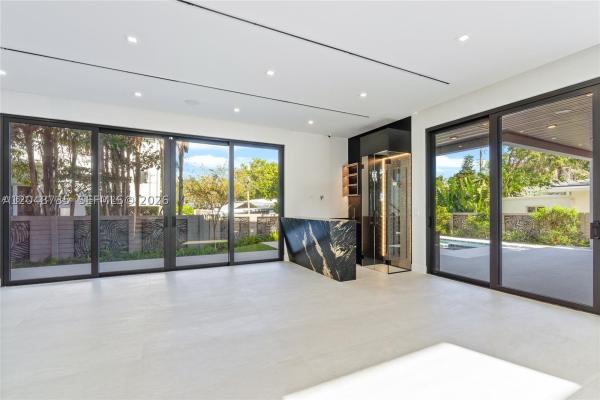 Rio Vista Isles, 801 SE 11th Ct, Fort Lauderdale, Florida 33316, image 2