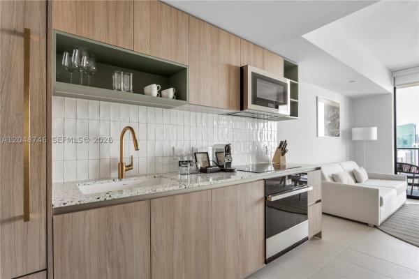 601 NE 1st St #3907, Miami, Florida 33132, image 1