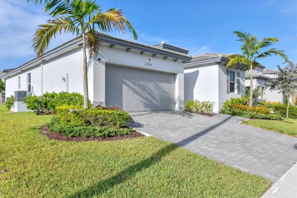 Cedar Pointe, 16344 SW 290th St, Homestead, Florida 33033, image 2