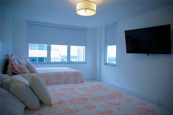 The Pavilion, 5601 Collins Ave #1614, Miami Beach, Florida 33140, image 3