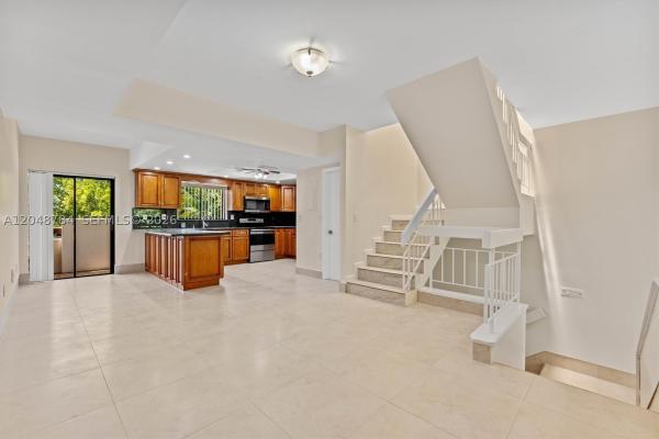 Casa Bella Villas, 2525 NE 135th St, North Miami, Florida 33181, image 2